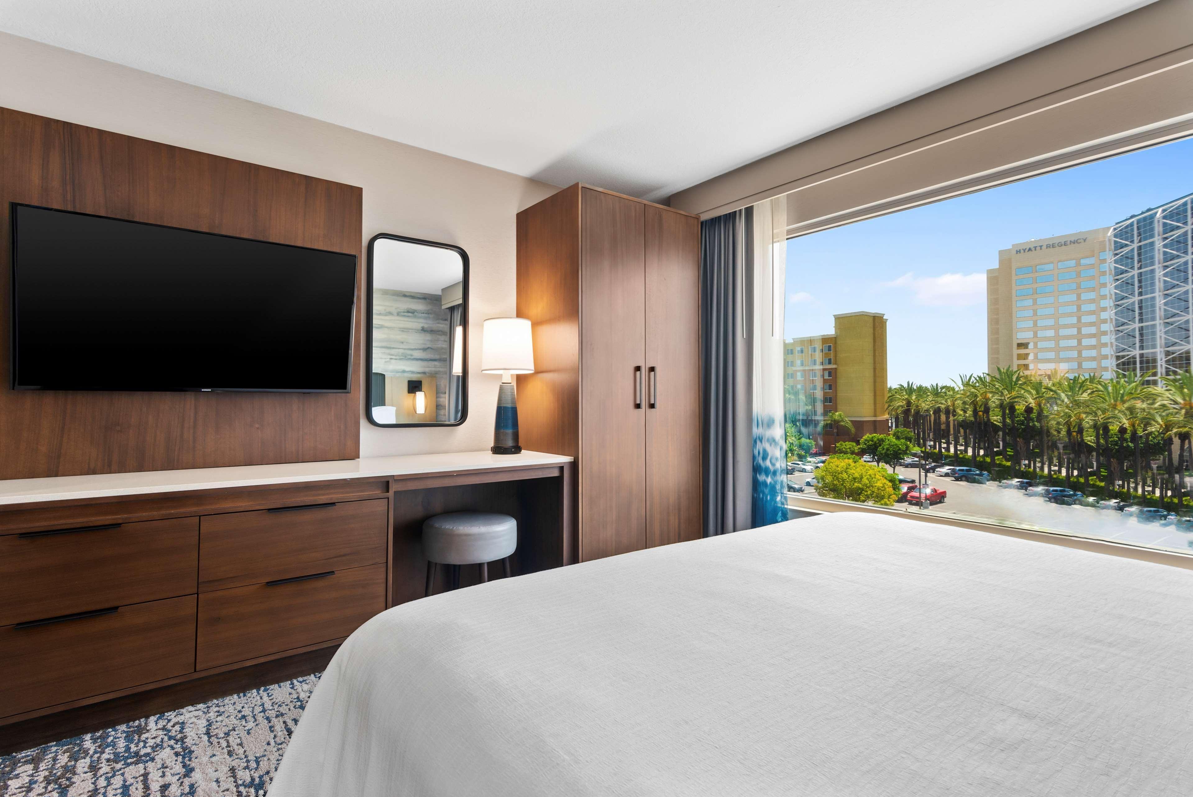 Embassy Suites By Hilton Anaheim South Garden Grove Exterior photo